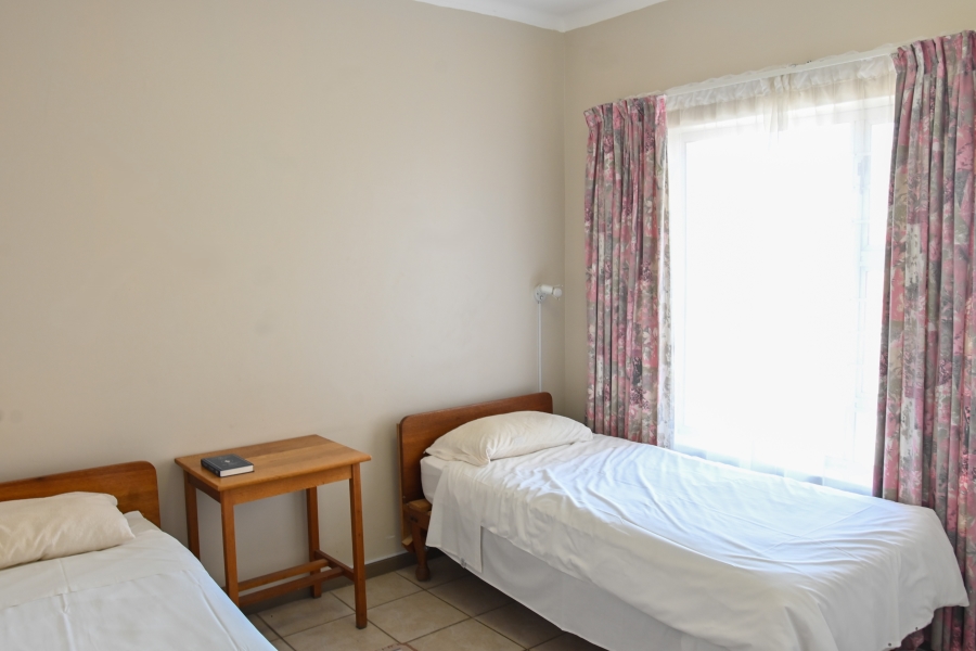To Let 2 Bedroom Property for Rent in Strand North Western Cape